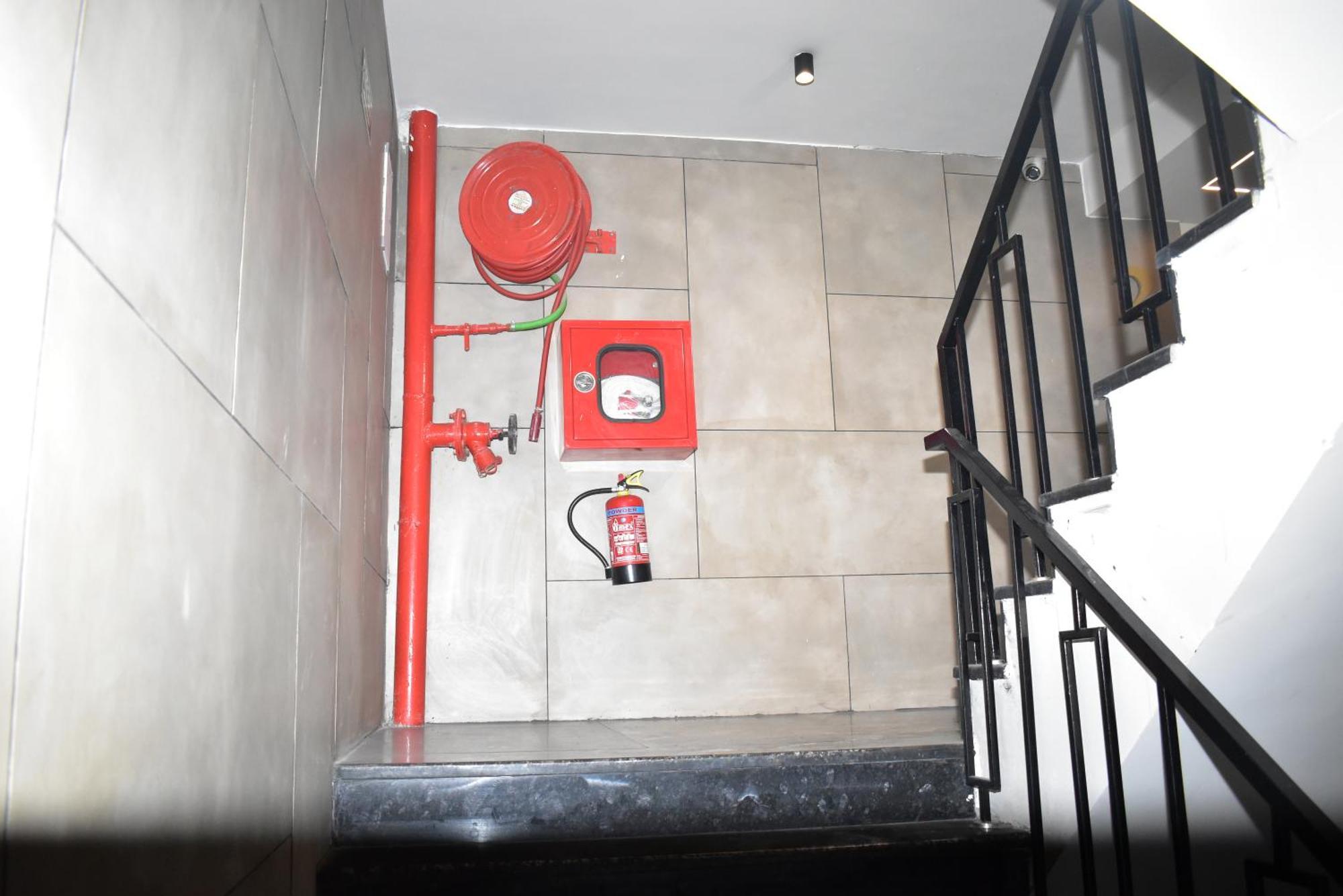 Hotel Cullinan By Qotel Janakpuri Delhi  Exterior foto